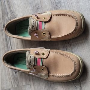 Woman's Sperry Top-Sider Size 9